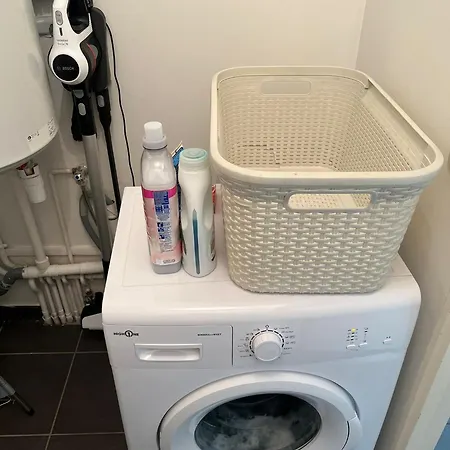 2 Avec Terrasse Apartament