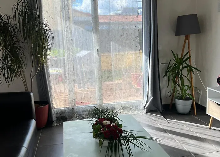 2 Avec Terrasse Lägenhet *